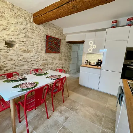 Holiday home Mazet Avec Piscine, Parking Et Clim Dans Le Centre