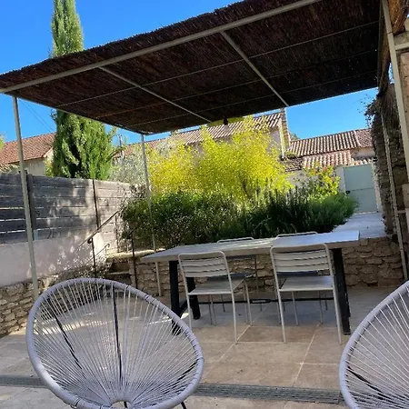 Mazet Avec Piscine, Parking Et Clim Dans Le Centre * Saint-Remy-de-Provence